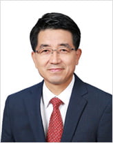 Taeghwan Hyeon